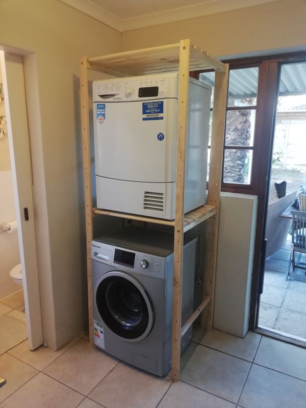 Custom Shelves Cape Gate Shelving